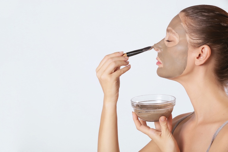 ¿Cómo funciona una mascarilla facial? Tipos de mascarillas